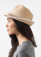 Carica l'immagine nel visualizzatore di Gallery, Washboard Hat in Straw/White