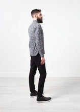 Carica l'immagine nel visualizzatore di Gallery, Western Arkansas Button-Up in Grey Floral