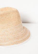 Carica l'immagine nel visualizzatore di Gallery, Washboard Hat in Straw/White