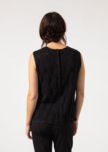 Carica l'immagine nel visualizzatore di Gallery, Zip Back Circle Blouse in Black