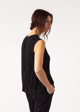 Carica l'immagine nel visualizzatore di Gallery, Zip Back Circle Blouse in Black