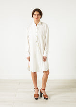 Carica l&#39;immagine nel visualizzatore di Gallery, Pleated Sleeve Tunic in White
