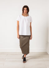 Carica l&#39;immagine nel visualizzatore di Gallery, Pleat Back Blouse in White