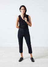 Carica l'immagine nel visualizzatore di Gallery, Wool Cropped Pant in Navy