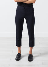 Carica l'immagine nel visualizzatore di Gallery, Wool Cropped Pant in Navy