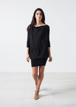 Carica l&#39;immagine nel visualizzatore di Gallery, Tapered Boat Neck Dress
