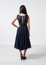 Carica l&#39;immagine nel visualizzatore di Gallery, Voile V-Neck Dress in Navy
