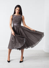 Carica l&#39;immagine nel visualizzatore di Gallery, Voile Dress in Grey Pearl