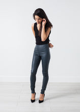 Carica l&#39;immagine nel visualizzatore di Gallery, Elenaso Leather Trouser in Cool Grey