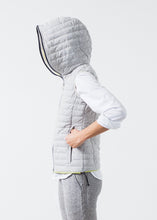 Carica l&#39;immagine nel visualizzatore di Gallery, Primula Vest in Light Grey