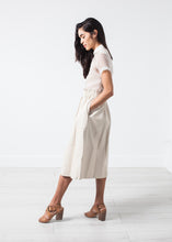 Carica l&#39;immagine nel visualizzatore di Gallery, Eulera Leather Skirt in Cream