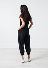 Carica l&#39;immagine nel visualizzatore di Gallery, Fancy Wool Pant in Black