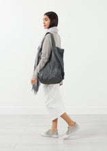 Carica l&#39;immagine nel visualizzatore di Gallery, Fitted Skirt