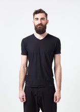 Carica l'immagine nel visualizzatore di Gallery, Yeps Shirt in V-Neck