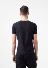 Carica l'immagine nel visualizzatore di Gallery, Yeps Shirt in V-Neck