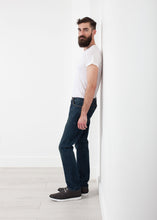 Carica l&#39;immagine nel visualizzatore di Gallery, Slim Fit Jean in Indigo