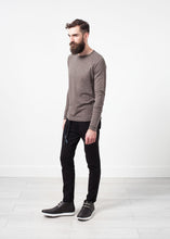 Carica l&#39;immagine nel visualizzatore di Gallery, Daris Tee in Olive