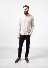 Carica l&#39;immagine nel visualizzatore di Gallery, Patterned Button Up in Beige