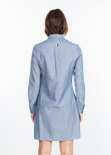 Carica l&#39;immagine nel visualizzatore di Gallery, Chambray Shirtdress in Blue