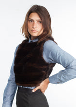 Carica l&#39;immagine nel visualizzatore di Gallery, Chambray Boyfriend Shirt in Blue