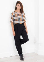 Carica l&#39;immagine nel visualizzatore di Gallery, Contrast Cuff Pant in Black