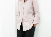 Carica l&#39;immagine nel visualizzatore di Gallery, Pointed Collar Blouse in Rose