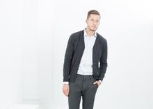 Carica l&#39;immagine nel visualizzatore di Gallery, Hidden Placket Cardigan in Charcoal