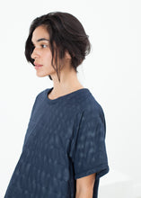Carica l&#39;immagine nel visualizzatore di Gallery, Quilted Mesh T-Shirt Dress in Navy