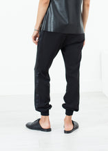 Carica l&#39;immagine nel visualizzatore di Gallery, Camiliah Trouser in Black