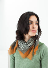 Carica l&#39;immagine nel visualizzatore di Gallery, Houndstooth Square in Slate