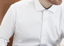 Carica l&#39;immagine nel visualizzatore di Gallery, Dartmouth Shirt in White