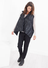Carica l&#39;immagine nel visualizzatore di Gallery, Quilted Mesh Waistcoat in Black/White