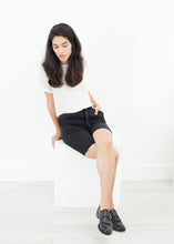 Carica l&#39;immagine nel visualizzatore di Gallery, Nuit Shorts in Black