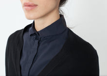 Carica l'immagine nel visualizzatore di Gallery, Wrinkled Tux Shirt in Navy