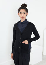 Carica l&#39;immagine nel visualizzatore di Gallery, Square Cardigan in Black