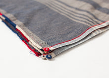 Carica l&#39;immagine nel visualizzatore di Gallery, Stripe Textile
