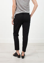 Carica l&#39;immagine nel visualizzatore di Gallery, Stretch Fitted Pant in Black