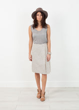 Carica l&#39;immagine nel visualizzatore di Gallery, Pleated Skirt in Glitter Dots