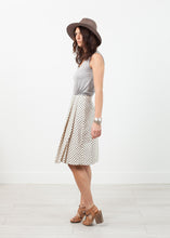 Carica l&#39;immagine nel visualizzatore di Gallery, Pleated Skirt in Glitter Dots