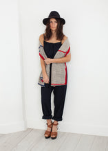 Carica l&#39;immagine nel visualizzatore di Gallery, Sleeveless Jumpsuit in Navy
