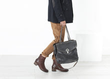 Carica l'immagine nel visualizzatore di Gallery, Zola Coat in Black