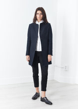 Carica l&#39;immagine nel visualizzatore di Gallery, Tessuto Jacket in Navy