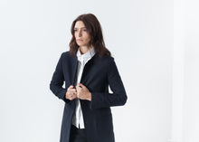 Carica l&#39;immagine nel visualizzatore di Gallery, Tessuto Jacket in Navy