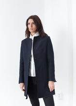 Carica l&#39;immagine nel visualizzatore di Gallery, Tessuto Jacket in Navy
