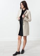Carica l&#39;immagine nel visualizzatore di Gallery, Tessuto Jacket in Cream