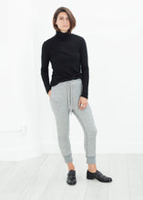 Carica l&#39;immagine nel visualizzatore di Gallery, Highsoft Cropped Sweat in Heather Grey