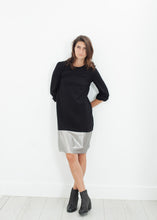 Carica l&#39;immagine nel visualizzatore di Gallery, Border Dress in Black/Silver
