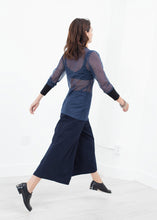 Carica l&#39;immagine nel visualizzatore di Gallery, Cuffed Mesh Tee in Navy/Black