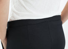 Carica l&#39;immagine nel visualizzatore di Gallery, Side Zip Slim Pant in Black