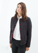 Carica l&#39;immagine nel visualizzatore di Gallery, Camelia Reversible Jacket in Black/Red